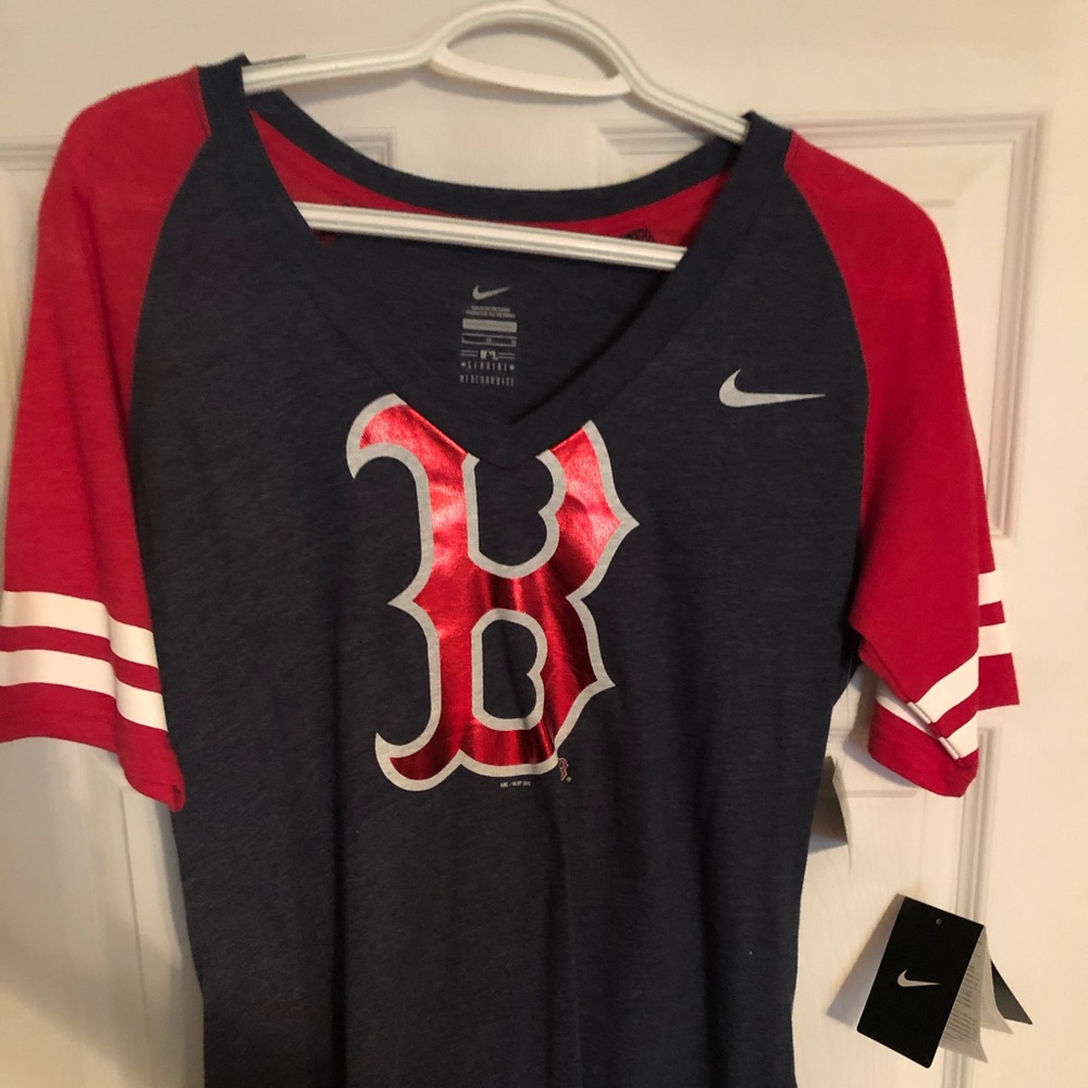 Nike Boston Red Sox woman’s shirt